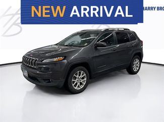 Used 2016 Jeep Cherokee Latitude w/ Cold Weather Group video 1