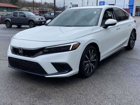 Certified 2023 Honda Civic EX-L image 4