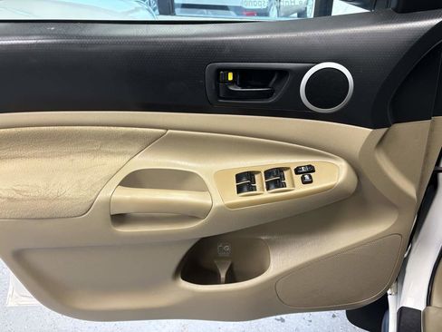 Used 2009 Toyota Tacoma PreRunner image 20