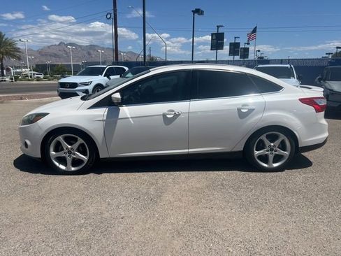 Used 2014 Ford Focus Titanium FWD image 7
