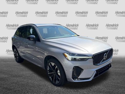Certified 2026 Volvo XC60 B5 Plus AWD/4WD image 40