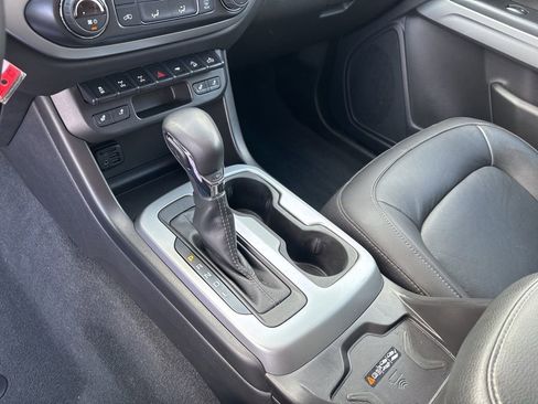 Used 2022 Chevrolet Colorado ZR2 w/ ZR2 Midnight Special Edition image 38