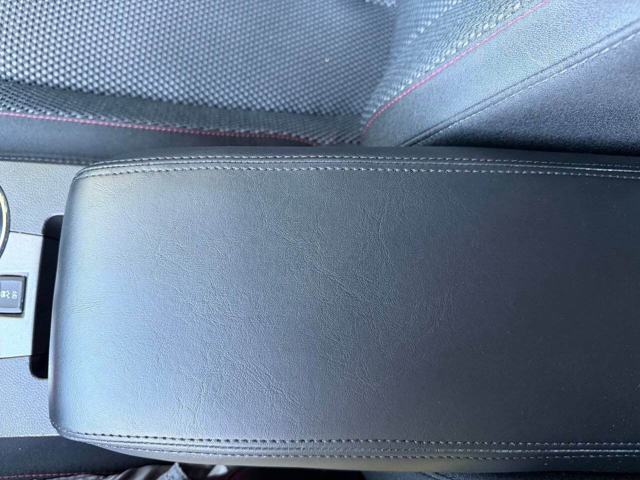 Used 2017 GMC Terrain SLE FWD image 32