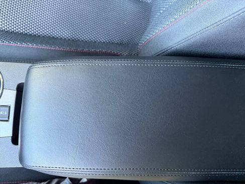 Used 2017 GMC Terrain SLE FWD image 32