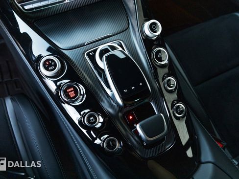 Used 2018 Mercedes-Benz AMG GT R image 34