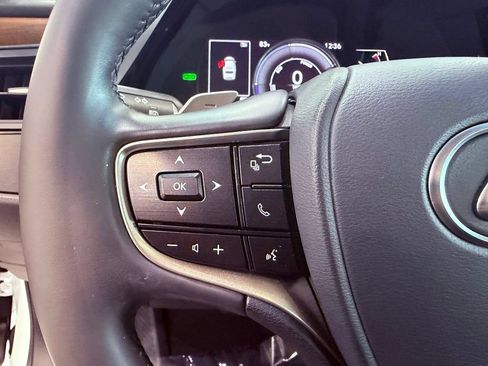 Certified 2025 Lexus ES 300h w/ Premium Package FWD image 20