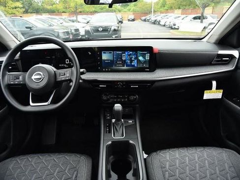 New 2026 Nissan Kicks SV w/ SV Premium Package image 8