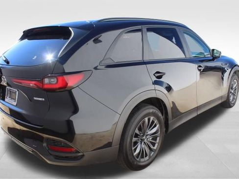 Certified 2025 MAZDA CX-70 3.3 Turbo w/ Preferred Package image 4