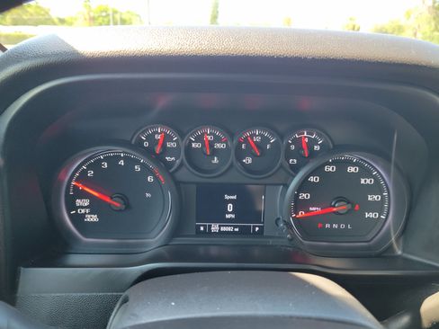 Used 2020 Chevrolet Silverado 1500 Custom w/ Custom Value Package AWD/4WD image 18