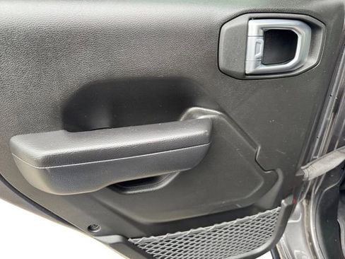 Used 2024 Jeep Wrangler Unlimited Sport AWD/4WD image 16