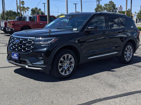 Certified 2026 Ford Explorer Platinum AWD/4WD image 5