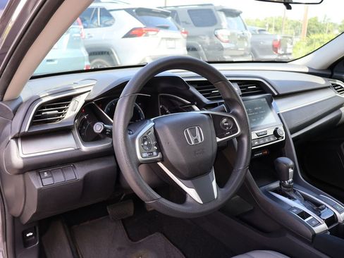 Certified 2018 Honda Civic EX image 16