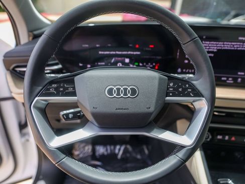 Used 2025 Audi Q5 Premium AWD/4WD image 20
