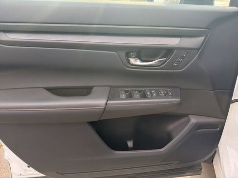 Certified 2025 Honda CR-V Sport-L image 18
