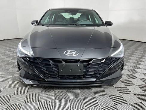 Used 2023 Hyundai Elantra SEL FWD image 5