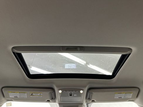 Used 2019 Nissan Armada SL w/ Premium Package AWD/4WD image 24