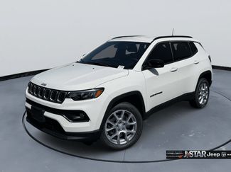 Used 2024 Jeep Compass Latitude AWD/4WD video 1