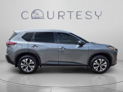 Certified 2021 Nissan Rogue SV w/ Premium Package FWD image 8