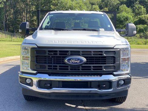 Used 2024 Ford F250 XL w/ XL Chrome Package RWD image 8