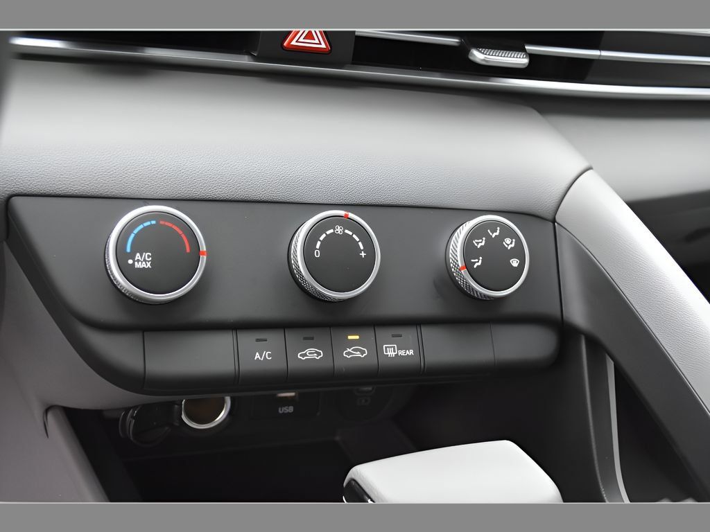 New 2026 Hyundai Elantra SE FWD image 23