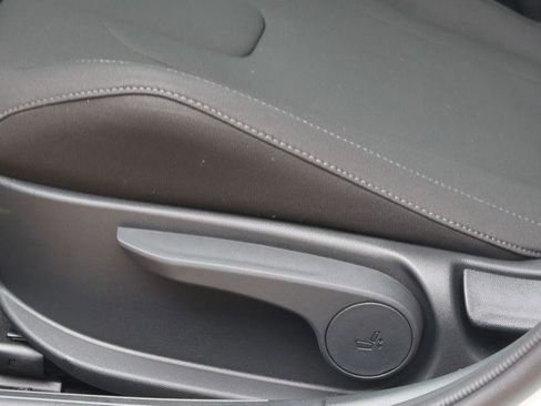 New 2026 Hyundai Elantra SEL Sport FWD image 25