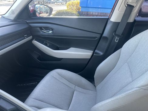 Used 2023 Honda Accord EX image 22