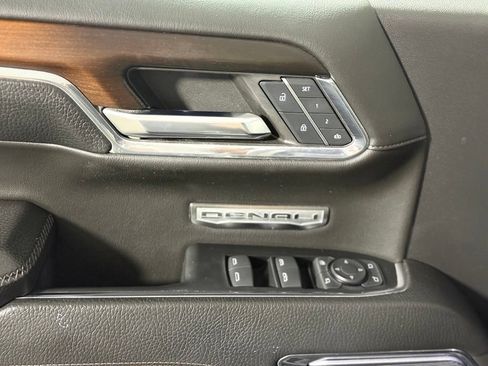 Used 2024 GMC Sierra 1500 Denali AWD/4WD image 22