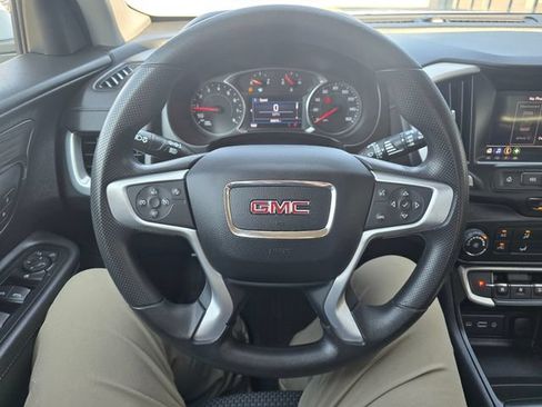 Used 2023 GMC Terrain SLE w/ LPO, Floor Liner Package AWD/4WD image 15