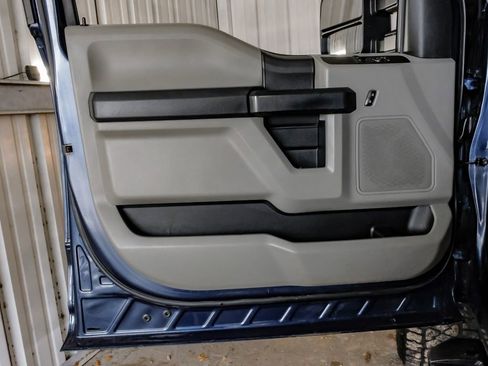 Used 2020 Ford F250 XL w/ STX Appearance Package image 35