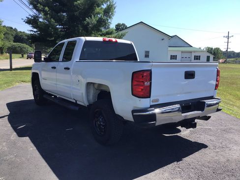 Used 2019 Chevrolet Silverado 2500 W/T w/ Snow Plow Prep Package image 7
