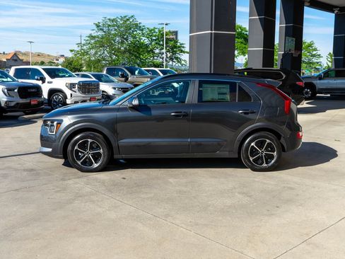 New 2026 Kia Niro EX FWD image 4