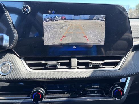 New 2026 Chevrolet Equinox LT w/ Convenience Package II image 16