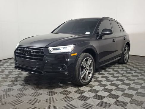Used 2020 Audi Q5 Prestige w/ Prestige Package AWD/4WD image 3