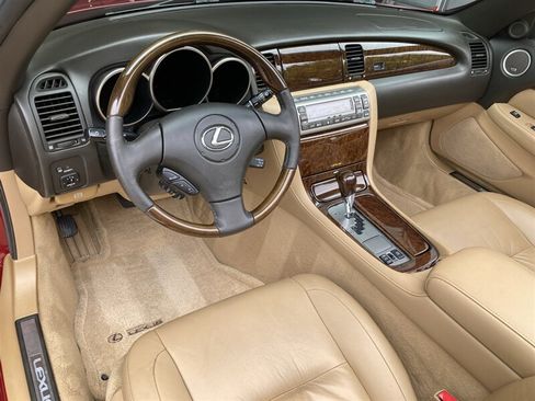 Used 2006 Lexus SC 430 Convertible RWD image 18