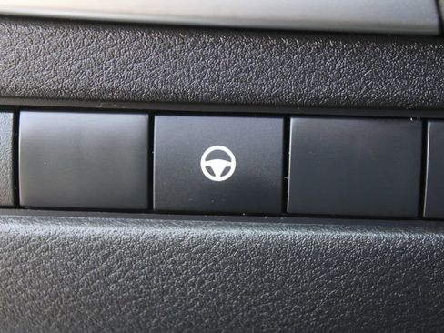 Used 2024 Nissan Rogue SV w/ SV Premium Package FWD image 27
