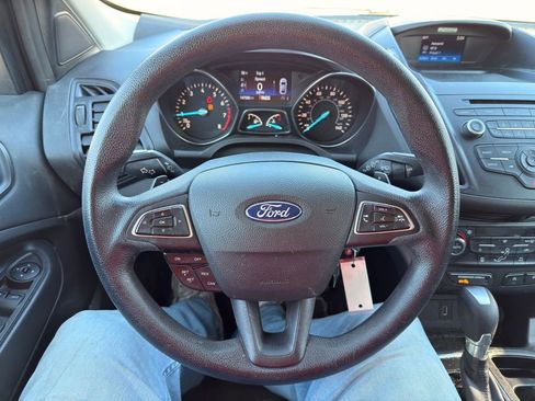 Used 2017 Ford Escape SE image 17