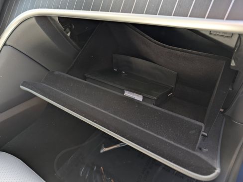 Used 2023 Mercedes-Benz GLC 300 w/ AMG Line image 47