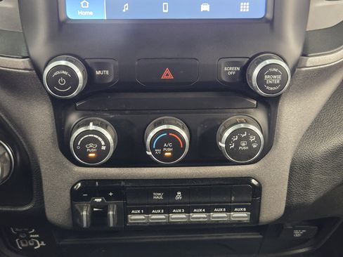 Used 2023 RAM 2500 Tradesman w/ Chrome Appearance Group image 18