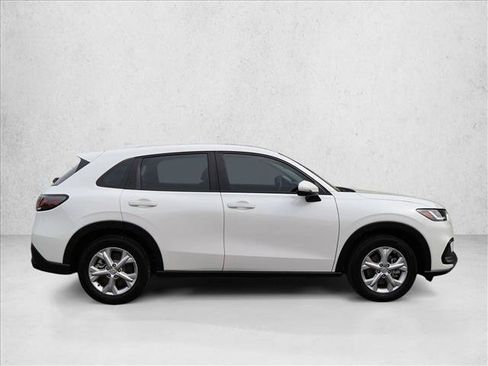 Used 2025 Honda HR-V LX image 4