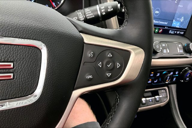 Used 2023 GMC Acadia Denali w/ Trailering Package AWD/4WD image 28