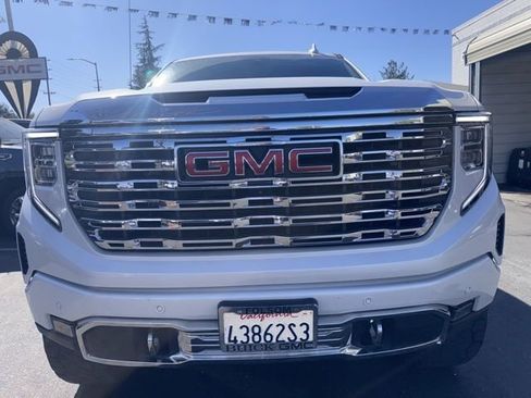 Used 2023 GMC Sierra 1500 Denali w/ Denali Reserve Package image 2