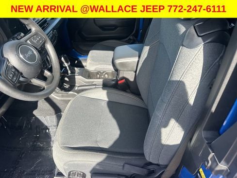 Certified 2025 Jeep Wrangler Sport AWD/4WD image 14