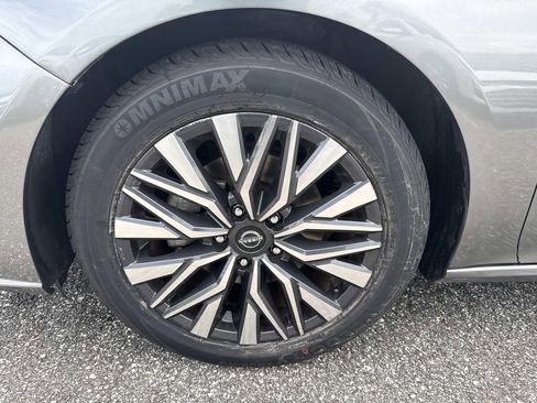 Certified 2024 Nissan Altima 2.5 SV image 11