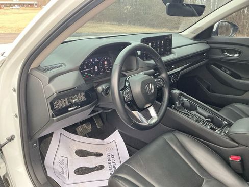 Used 2024 Honda Accord Touring image 16