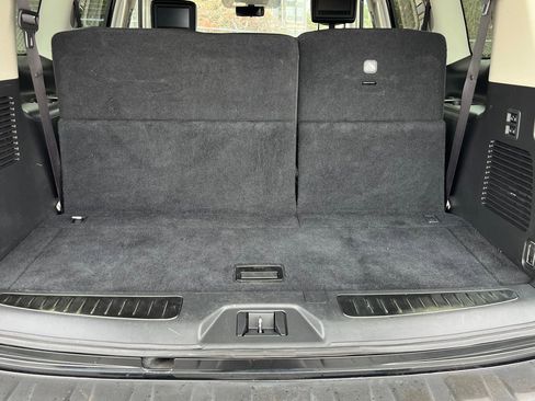 Used 2020 Nissan Armada Platinum w/ Captain's Chairs Package image 30