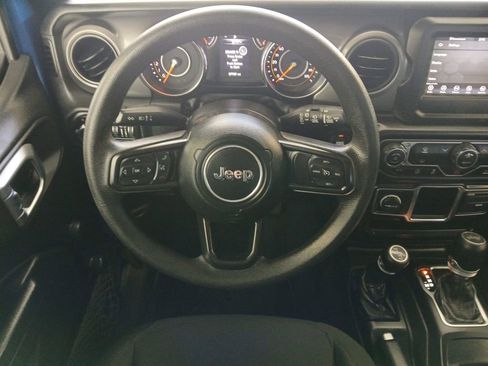 Used 2022 Jeep Wrangler Unlimited Sport image 21