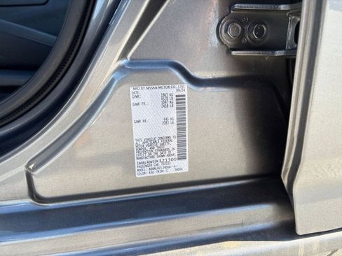 Used 2025 Nissan Altima 2.5 SV FWD image 29