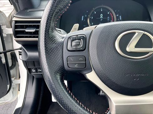 Used 2016 Lexus RC 200t image 24