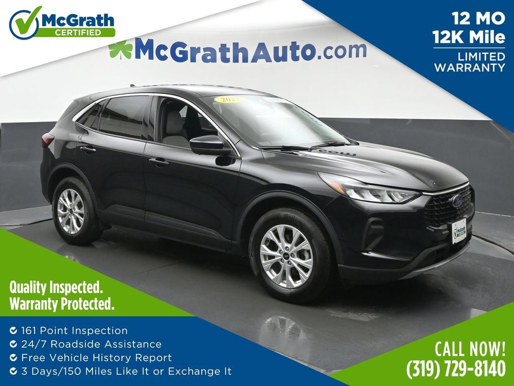 Used 2023 Ford Escape Active w/ Tech Pack #2 AWD/4WD image 1
