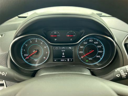 Used 2017 Chevrolet Cruze LT image 13